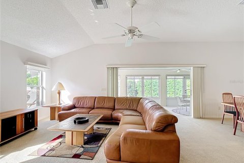 House in The Villages, Florida 3 bedrooms, 179.02 sq.m. № 1677938 - photo 13