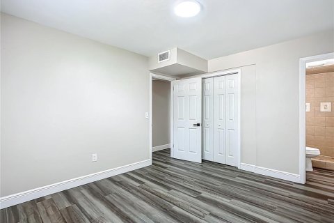 House in Lakeland, Florida 4 bedrooms, 196.95 sq.m. № 1866038 - photo 22