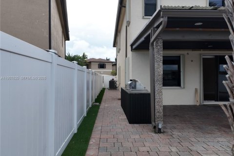 Снять в аренду виллу или дом в Хайалиа, Флорида 5 спален, 256.32м2, № 1964487 - фото 24