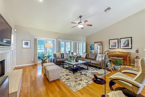 Casa en venta en Apopka, Florida, 3 dormitorios, 268.39 m2 № 1828597 - foto 6