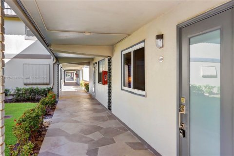 Copropriété à louer à Delray Beach, Floride: 1 chambre, 67.45 m2 № 2275401 - photo 2