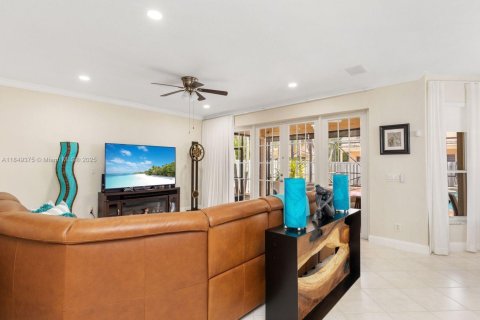 Casa en venta en Miramar, Florida, 4 dormitorios, 319.49 m2 № 1851928 - foto 24
