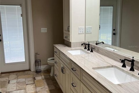 House in Lakeland, Florida 3 bedrooms, 229.75 sq.m. № 1565491 - photo 18