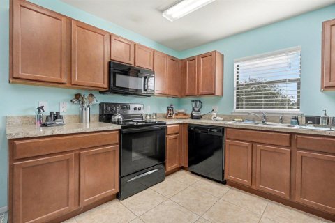 Villa ou maison à vendre à Lehigh Acres, Floride: 3 chambres, 150.13 m2 № 2242234 - photo 14