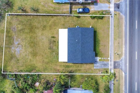 Casa en venta en Homestead, Florida, 3 dormitorios, 100.33 m2 № 2084982 - foto 2