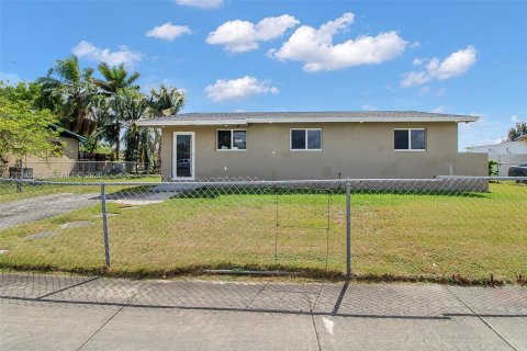 Casa en venta en Homestead, Florida, 3 dormitorios, 100.33 m2 № 2084982 - foto 3