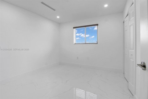 Casa en venta en Homestead, Florida, 3 dormitorios, 100.33 m2 № 2084982 - foto 19