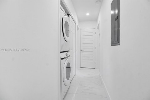 Casa en venta en Homestead, Florida, 3 dormitorios, 100.33 m2 № 2084982 - foto 15