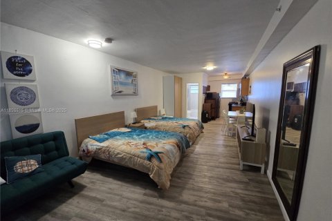 Condo in Miami Beach, Florida  № 1950137 - photo 16