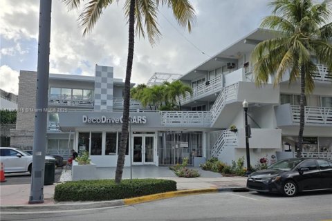 Condo in Miami Beach, Florida  № 1950137 - photo 2