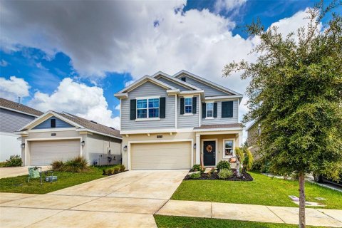 House in Leesburg, Florida 6 bedrooms, 237.27 sq.m. № 2309009 - photo 2
