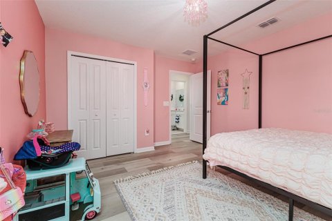 House in Leesburg, Florida 6 bedrooms, 237.27 sq.m. № 2309009 - photo 24