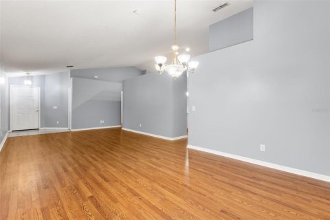 Villa ou maison à vendre à Apopka, Floride: 3 chambres, 176.61 m2 № 2411410 - photo 11