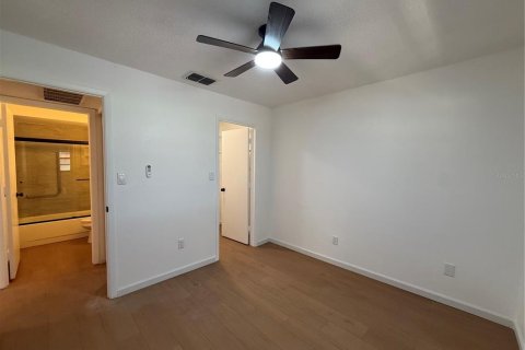 Condo in Clearwater, Florida, 2 bedrooms  № 1899922 - photo 22