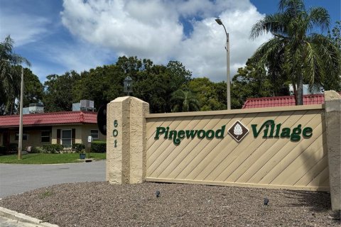 Condo in Clearwater, Florida, 2 bedrooms  № 1899922 - photo 1