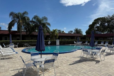 Condo in Clearwater, Florida, 2 bedrooms  № 1899922 - photo 25
