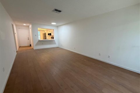 Condo in Clearwater, Florida, 2 bedrooms  № 1899922 - photo 13