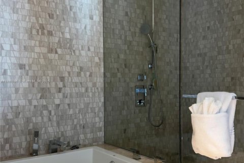 Condominio en venta en Miami, Florida, 2 dormitorios, 117.52 m2 № 1948882 - foto 17