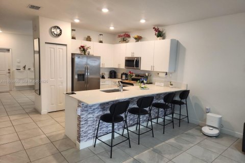 Townhouse in Homestead, Florida 3 bedrooms, 129.41 sq.m. № 2087252 - photo 6