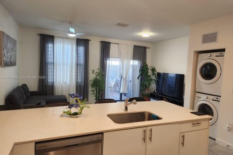 Townhouse in Homestead, Florida 3 bedrooms, 129.41 sq.m. № 2087252 - photo 4