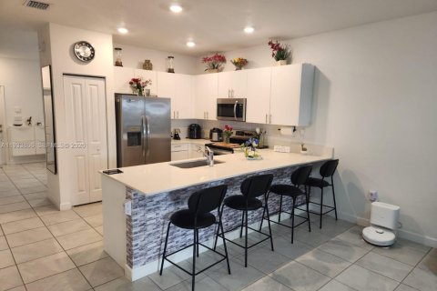 Townhouse in Homestead, Florida 3 bedrooms, 129.41 sq.m. № 2087252 - photo 2