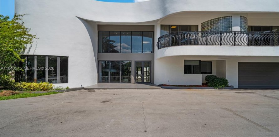 Casa en Southwest Ranches, Florida 6 dormitorios, 569.31 m2 № 2057860