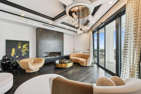 Copropriété à vendre à Tampa, Floride: 3 chambres, 369.75 m2 № 2115850 - photo 13