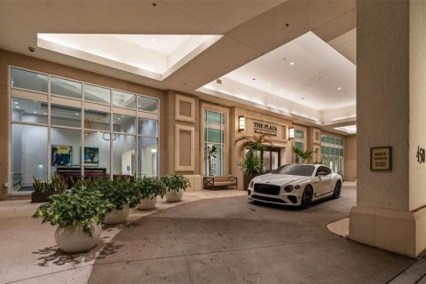 Copropriété à vendre à Tampa, Floride: 3 chambres, 369.75 m2 № 2115850 - photo 2