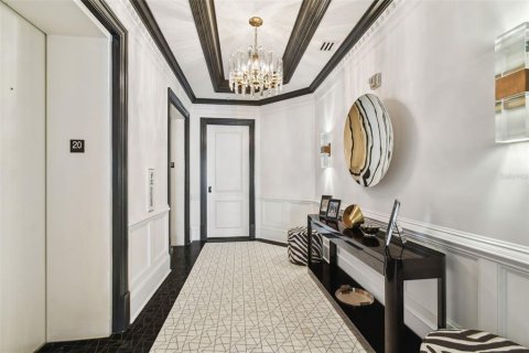 Copropriété à vendre à Tampa, Floride: 3 chambres, 369.75 m2 № 2115850 - photo 9