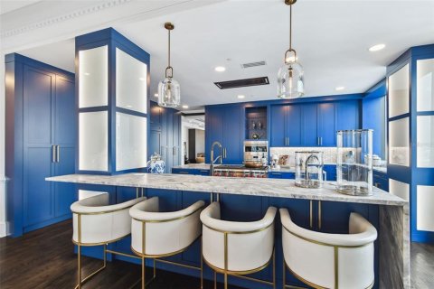 Copropriété à vendre à Tampa, Floride: 3 chambres, 369.75 m2 № 2115850 - photo 5
