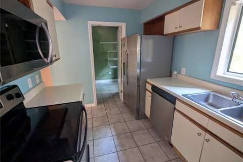 Condominio en alquiler en Longwood, Florida, 2 dormitorios, 106.19 m2 № 1901613 - foto 3