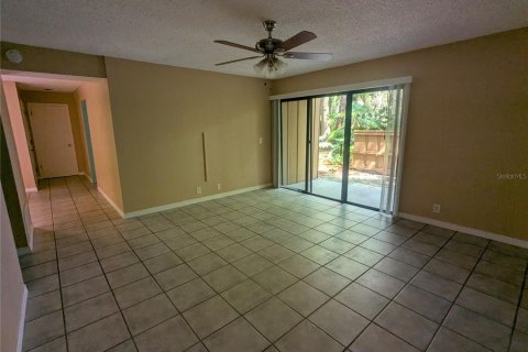 Condominio en alquiler en Longwood, Florida, 2 dormitorios, 106.19 m2 № 1901613 - foto 5