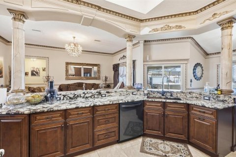 Casa en venta en Palm Coast, Florida, 5 dormitorios, 310.11 m2 № 2232427 - foto 17