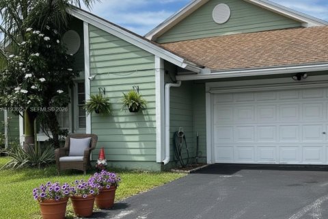 Купить виллу или дом в Майами, Флорида 4 спальни, 167.13м2, № 1995208 - фото 2