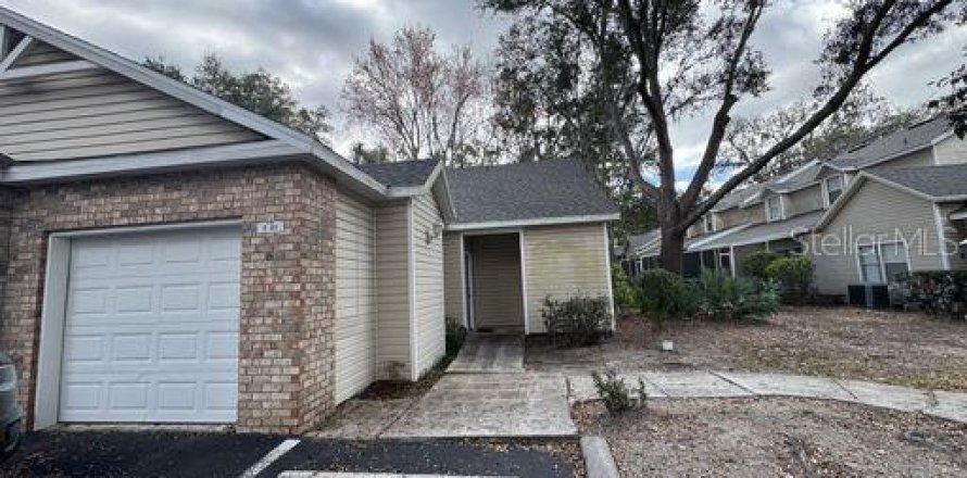 Condominio en Gainesville, Florida, 2 dormitorios № 1591015