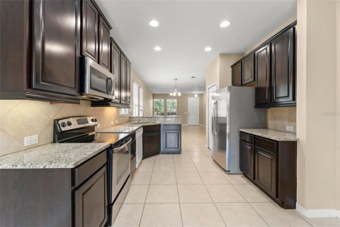 House in Orlando, Florida 2 bedrooms, 111.2 sq.m. № 1803546 - photo 4