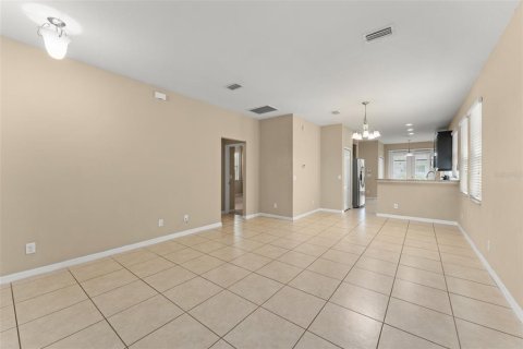 House in Orlando, Florida 2 bedrooms, 111.2 sq.m. № 1803546 - photo 6