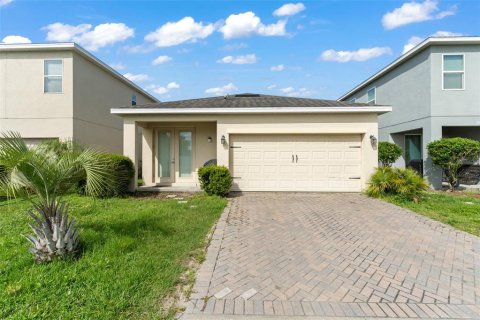 House in Orlando, Florida 2 bedrooms, 111.2 sq.m. № 1803546 - photo 14