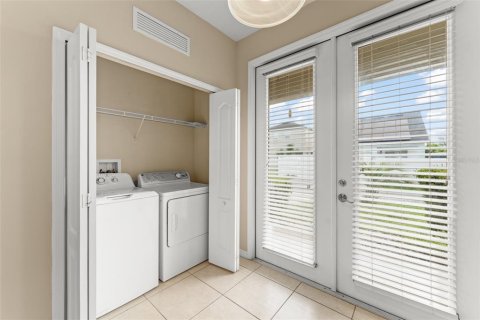 House in Orlando, Florida 2 bedrooms, 111.2 sq.m. № 1803546 - photo 13