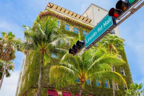 Condo in Miami Beach, Florida, 1 bedroom  № 1896786 - photo 10