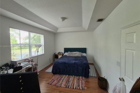 Adosado en venta en Doral, Florida, 3 dormitorios, 156.35 m2 № 1804229 - foto 12