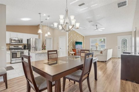 Casa en venta en The Villages, Florida, 3 dormitorios, 150.78 m2 № 2383599 - foto 10