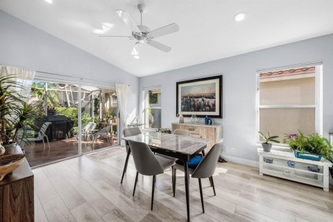 House in Boynton Beach, Florida 3 bedrooms, 169.92 sq.m. № 2389894 - photo 13