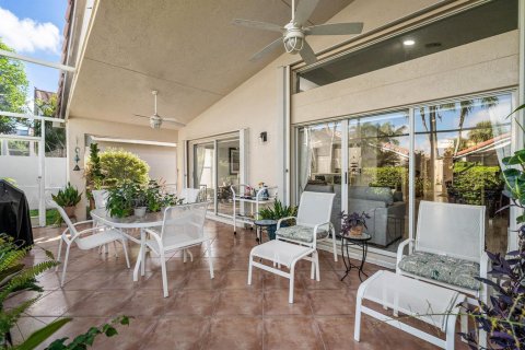House in Boynton Beach, Florida 3 bedrooms, 169.92 sq.m. № 2389894 - photo 10