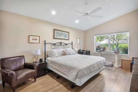 House in Boynton Beach, Florida 3 bedrooms, 169.92 sq.m. № 2389894 - photo 19