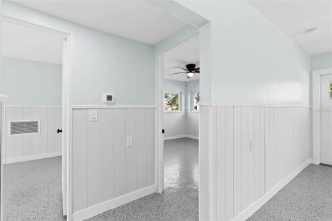 House in Redington Shores, Florida 2 bedrooms, 98.85 sq.m. № 2110430 - photo 22