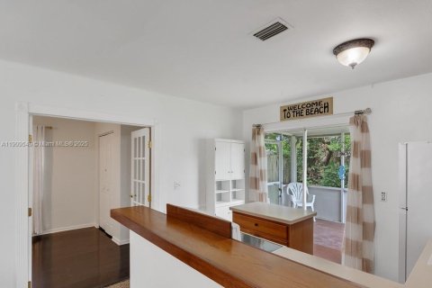 Villa ou maison à louer à Vero Beach, Floride: 3 chambres, 84.54 m2 № 2013516 - photo 5