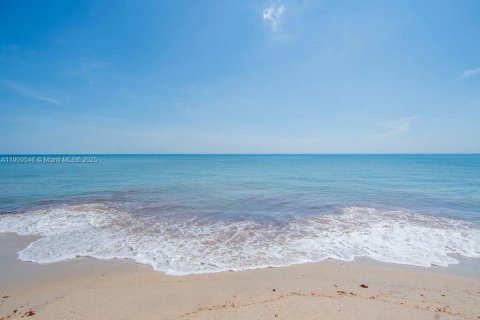 Villa ou maison à louer à Vero Beach, Floride: 3 chambres, 84.54 m2 № 2013516 - photo 30