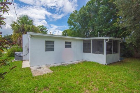 Villa ou maison à louer à Vero Beach, Floride: 3 chambres, 84.54 m2 № 2013516 - photo 24