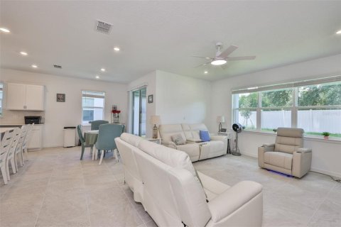 Casa en venta en Valrico, Florida, 4 dormitorios, 171.87 m2 № 1838890 - foto 18